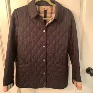 Burberry quilted cost with snaps
